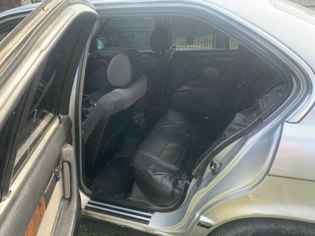 Серый БМВ 5 Серия, объемом двигателя 2 л и пробегом 480 тыс. км за 2700 $, фото 4 на Automoto.ua