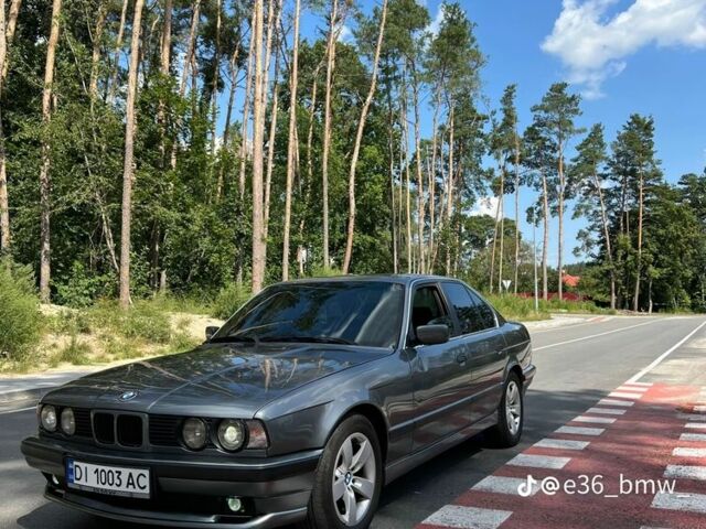 Серый БМВ 5 Серия, объемом двигателя 2 л и пробегом 3 тыс. км за 2700 $, фото 2 на Automoto.ua