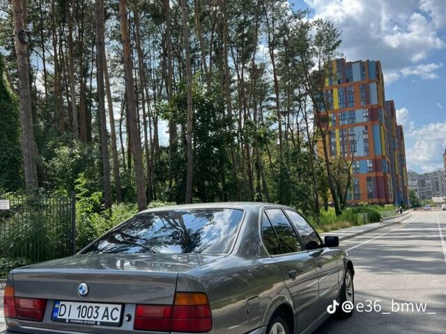 Серый БМВ 5 Серия, объемом двигателя 2 л и пробегом 3 тыс. км за 2700 $, фото 5 на Automoto.ua