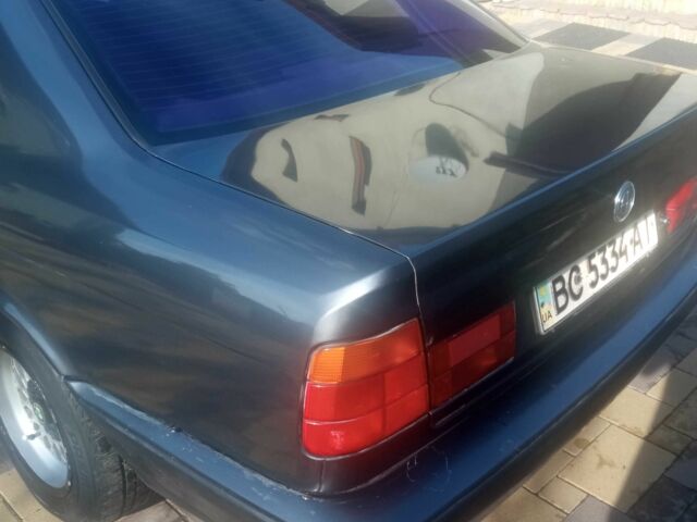 Серый БМВ 5 Серия, объемом двигателя 2 л и пробегом 500 тыс. км за 3000 $, фото 15 на Automoto.ua