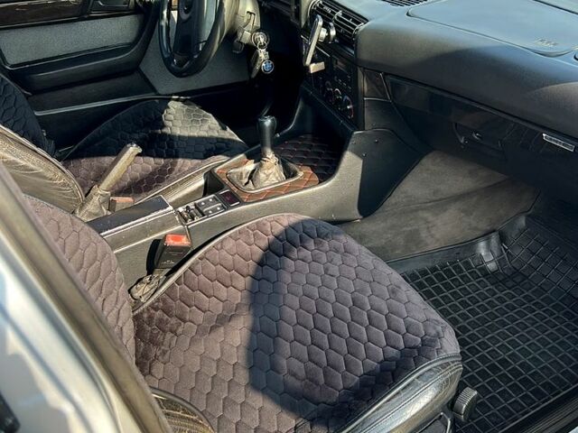 Серый БМВ 5 Серия, объемом двигателя 2.5 л и пробегом 0 тыс. км за 3200 $, фото 7 на Automoto.ua