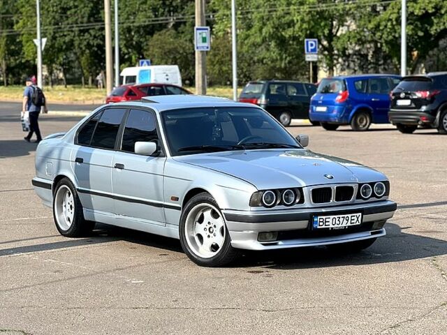 Серый БМВ 5 Серия, объемом двигателя 2.5 л и пробегом 0 тыс. км за 3200 $, фото 2 на Automoto.ua