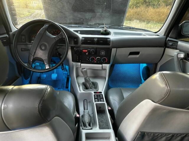 Серый БМВ 5 Серия, объемом двигателя 2 л и пробегом 240 тыс. км за 2500 $, фото 7 на Automoto.ua