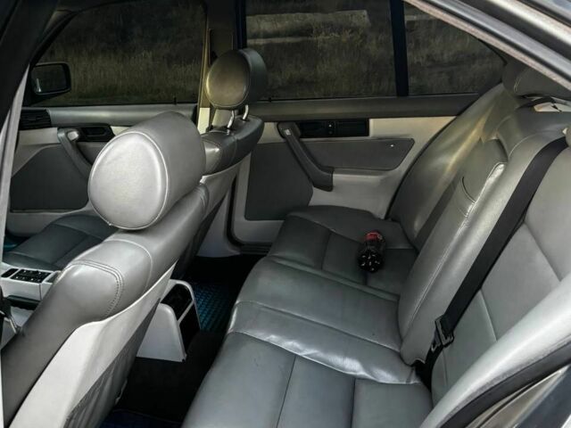 Серый БМВ 5 Серия, объемом двигателя 2 л и пробегом 240 тыс. км за 2500 $, фото 5 на Automoto.ua