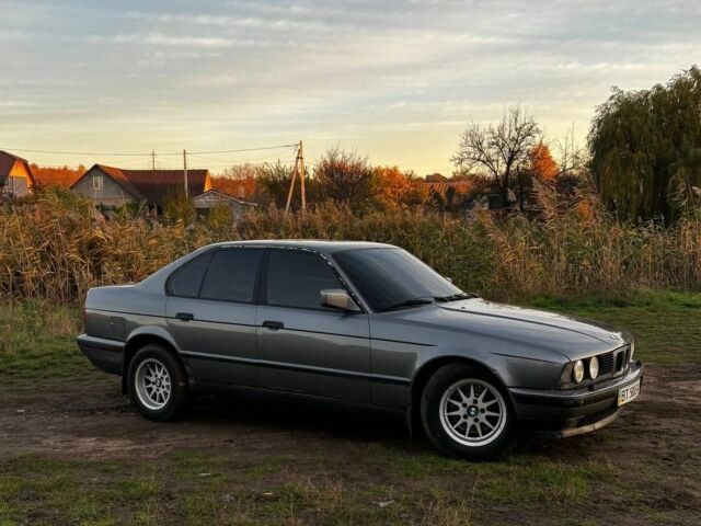 Серый БМВ 5 Серия, объемом двигателя 2 л и пробегом 240 тыс. км за 2500 $, фото 4 на Automoto.ua