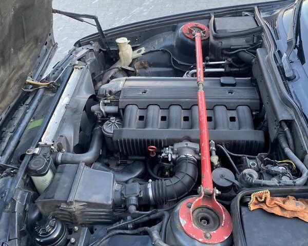 Серый БМВ 5 Серия, объемом двигателя 1.99 л и пробегом 300 тыс. км за 3500 $, фото 8 на Automoto.ua