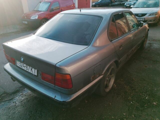 Серый БМВ 5 Серия, объемом двигателя 0 л и пробегом 999 тыс. км за 850 $, фото 3 на Automoto.ua