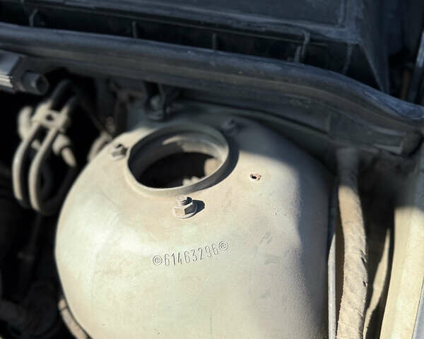 Серый БМВ 5 Серия, объемом двигателя 2.5 л и пробегом 266 тыс. км за 5500 $, фото 18 на Automoto.ua