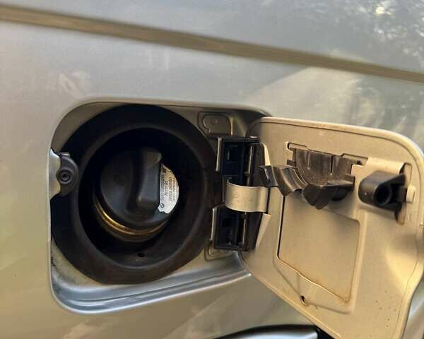 Серый БМВ 5 Серия, объемом двигателя 2 л и пробегом 294 тыс. км за 7337 $, фото 16 на Automoto.ua