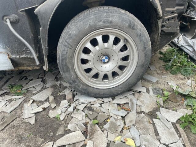 Сірий БМВ 5 Серія, об'ємом двигуна 2.5 л та пробігом 250 тис. км за 1200 $, фото 2 на Automoto.ua