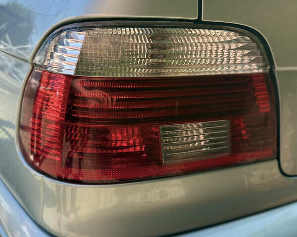 Серый БМВ 5 Серия, объемом двигателя 2.5 л и пробегом 266 тыс. км за 5500 $, фото 22 на Automoto.ua