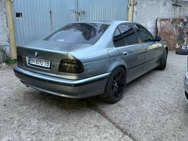 Серый БМВ 5 Серия, объемом двигателя 2.8 л и пробегом 3 тыс. км за 4200 $, фото 5 на Automoto.ua