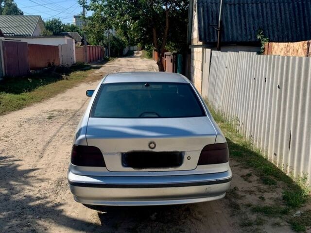 Серый БМВ 5 Серия, объемом двигателя 2 л и пробегом 480 тыс. км за 3300 $, фото 1 на Automoto.ua