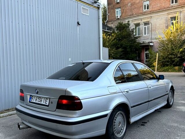 Сірий БМВ 5 Серія, об'ємом двигуна 2 л та пробігом 0 тис. км за 2699 $, фото 2 на Automoto.ua