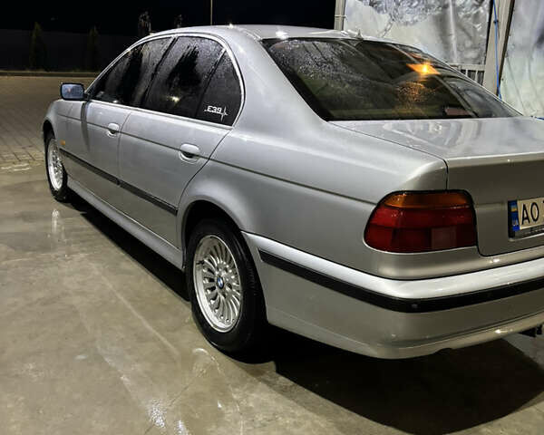 Серый БМВ 5 Серия, объемом двигателя 2.5 л и пробегом 322 тыс. км за 3100 $, фото 6 на Automoto.ua