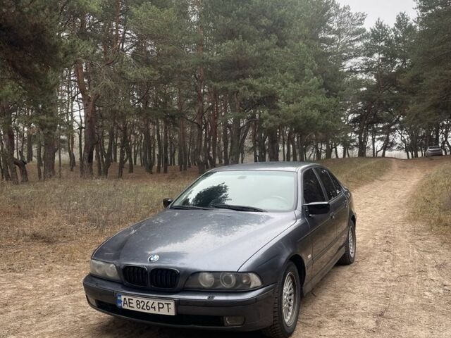 Серый БМВ 5 Серия, объемом двигателя 2.5 л и пробегом 230 тыс. км за 2900 $, фото 6 на Automoto.ua