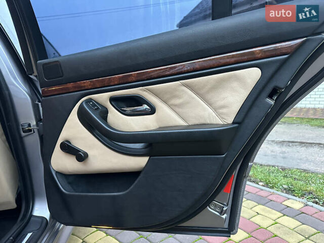 Сірий БМВ 5 Серія, об'ємом двигуна 2.5 л та пробігом 250 тис. км за 8000 $, фото 55 на Automoto.ua