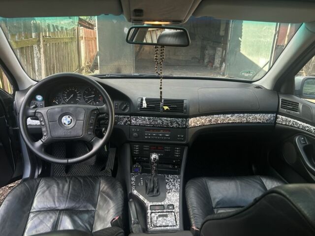 Серый БМВ 5 Серия, объемом двигателя 2.5 л и пробегом 315 тыс. км за 6000 $, фото 2 на Automoto.ua