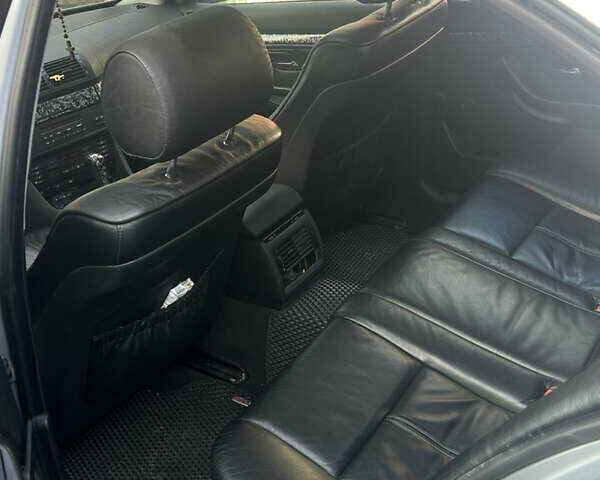 Серый БМВ 5 Серия, объемом двигателя 2.49 л и пробегом 315 тыс. км за 6000 $, фото 9 на Automoto.ua