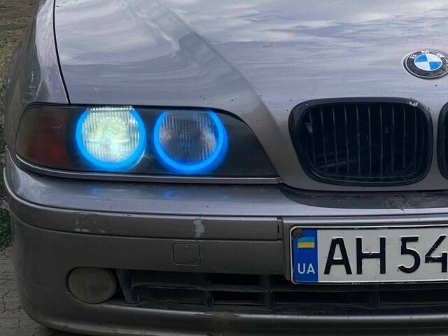 Серый БМВ 5 Серия, объемом двигателя 2 л и пробегом 514 тыс. км за 3700 $, фото 2 на Automoto.ua