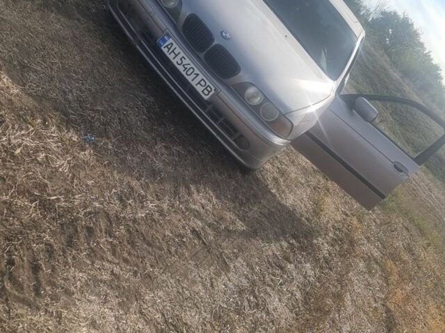 Серый БМВ 5 Серия, объемом двигателя 2 л и пробегом 514 тыс. км за 3700 $, фото 11 на Automoto.ua