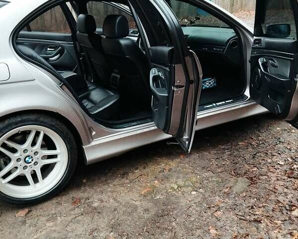 Серый БМВ 5 Серия, объемом двигателя 2.8 л и пробегом 450 тыс. км за 5450 $, фото 5 на Automoto.ua