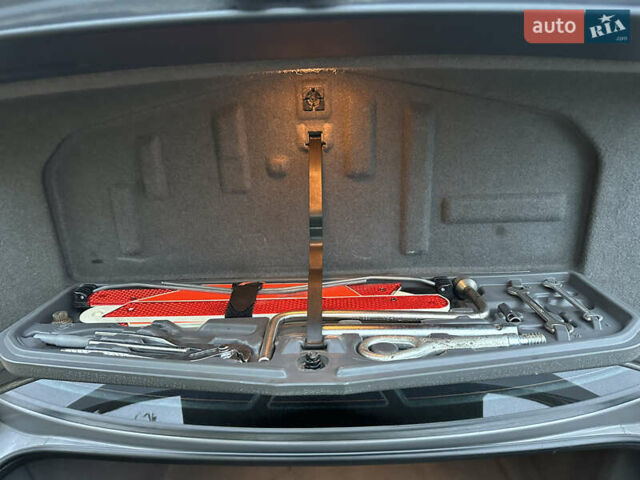 Сірий БМВ 5 Серія, об'ємом двигуна 2.5 л та пробігом 250 тис. км за 8000 $, фото 47 на Automoto.ua