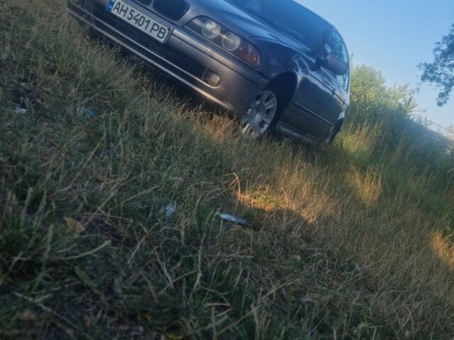 Серый БМВ 5 Серия, объемом двигателя 2 л и пробегом 514 тыс. км за 3700 $, фото 1 на Automoto.ua