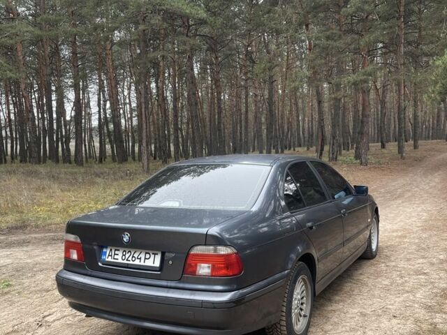 Серый БМВ 5 Серия, объемом двигателя 2.5 л и пробегом 230 тыс. км за 2900 $, фото 7 на Automoto.ua