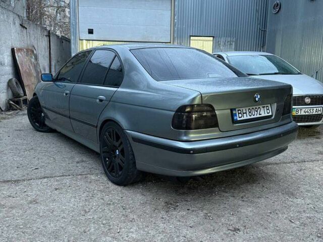 Серый БМВ 5 Серия, объемом двигателя 2.8 л и пробегом 3 тыс. км за 4200 $, фото 4 на Automoto.ua