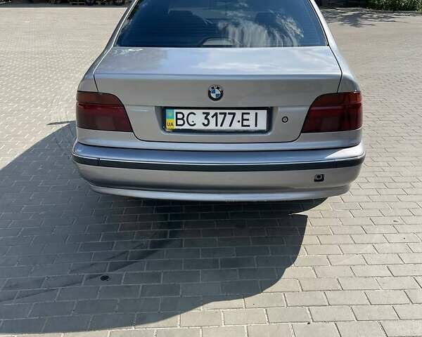 Серый БМВ 5 Серия, объемом двигателя 2 л и пробегом 400 тыс. км за 4000 $, фото 3 на Automoto.ua