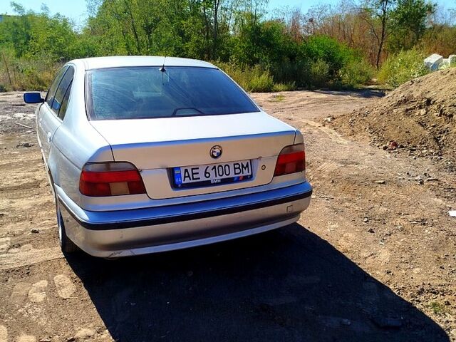 Сірий БМВ 5 Серія, об'ємом двигуна 2.8 л та пробігом 200 тис. км за 3000 $, фото 5 на Automoto.ua