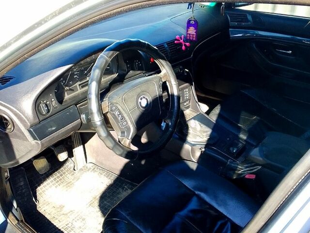 Серый БМВ 5 Серия, объемом двигателя 2 л и пробегом 0 тыс. км за 3500 $, фото 4 на Automoto.ua