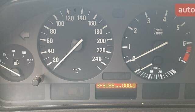 Серый БМВ 5 Серия, объемом двигателя 2.8 л и пробегом 343 тыс. км за 3100 $, фото 8 на Automoto.ua