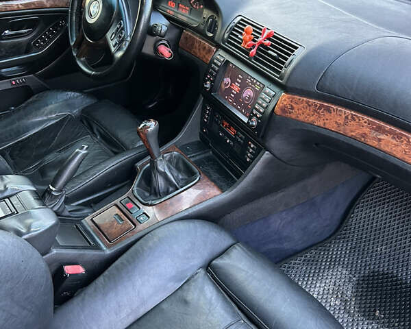 Серый БМВ 5 Серия, объемом двигателя 1.99 л и пробегом 360 тыс. км за 3599 $, фото 14 на Automoto.ua