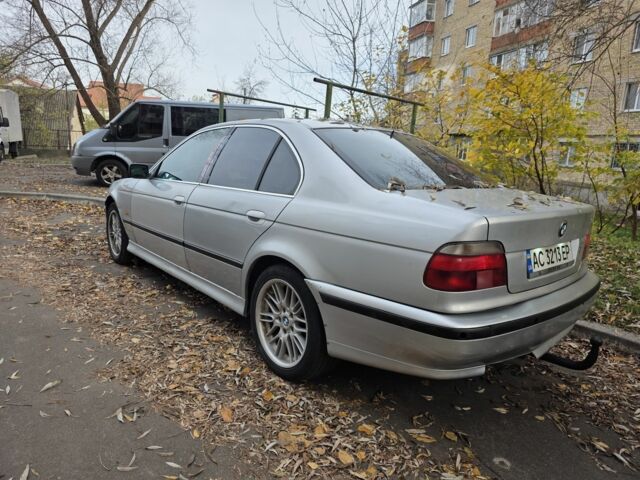 Серый БМВ 5 Серия, объемом двигателя 2.5 л и пробегом 300 тыс. км за 3600 $, фото 4 на Automoto.ua