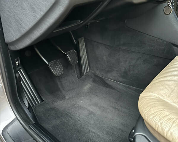 Сірий БМВ 5 Серія, об'ємом двигуна 2.5 л та пробігом 250 тис. км за 8000 $, фото 92 на Automoto.ua