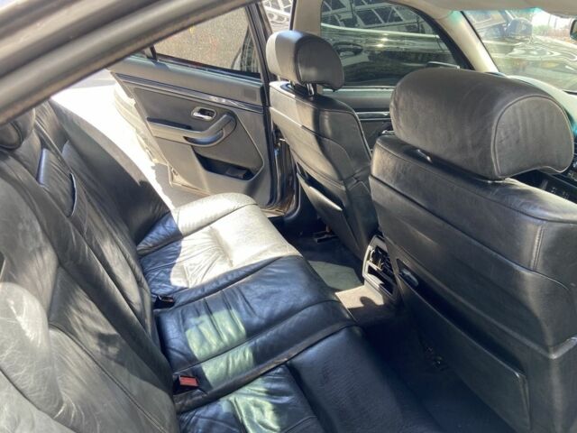 Серый БМВ 5 Серия, объемом двигателя 2 л и пробегом 400 тыс. км за 3200 $, фото 2 на Automoto.ua