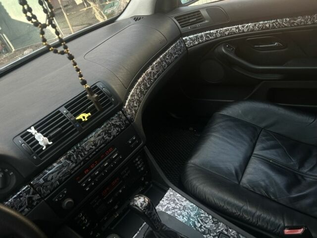 Серый БМВ 5 Серия, объемом двигателя 2.5 л и пробегом 315 тыс. км за 6000 $, фото 5 на Automoto.ua