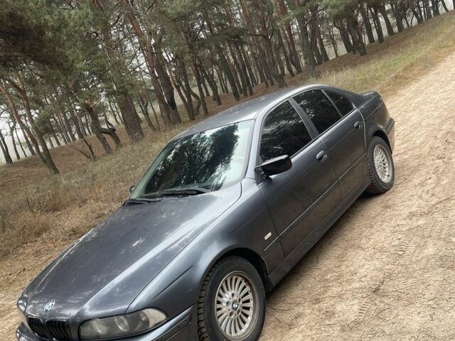 Серый БМВ 5 Серия, объемом двигателя 2.5 л и пробегом 230 тыс. км за 2900 $, фото 4 на Automoto.ua