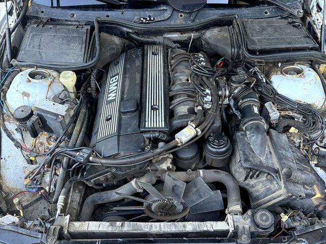 Сірий БМВ 5 Серія, об'ємом двигуна 2 л та пробігом 0 тис. км за 2699 $, фото 6 на Automoto.ua