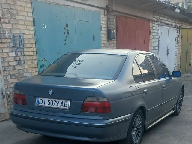 Серый БМВ 5 Серия, объемом двигателя 2.8 л и пробегом 250 тыс. км за 3000 $, фото 4 на Automoto.ua