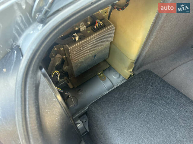 Серый БМВ 5 Серия, объемом двигателя 2.49 л и пробегом 315 тыс. км за 6000 $, фото 6 на Automoto.ua