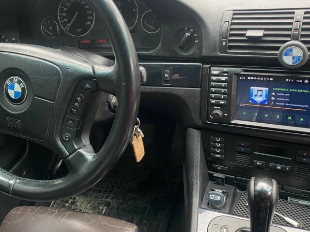 Серый БМВ 5 Серия, объемом двигателя 2.8 л и пробегом 380 тыс. км за 4400 $, фото 2 на Automoto.ua