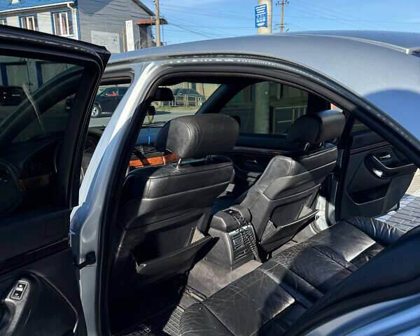 Серый БМВ 5 Серия, объемом двигателя 2 л и пробегом 225 тыс. км за 3600 $, фото 3 на Automoto.ua