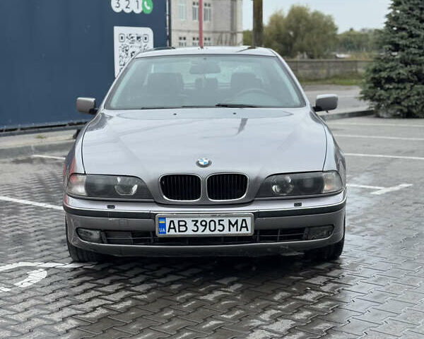 Серый БМВ 5 Серия, объемом двигателя 2.79 л и пробегом 450 тыс. км за 3500 $, фото 2 на Automoto.ua