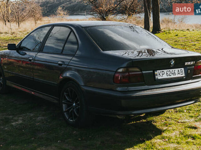 Серый БМВ 5 Серия, объемом двигателя 2.49 л и пробегом 268 тыс. км за 6000 $, фото 11 на Automoto.ua