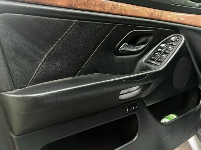 Серый БМВ 5 Серия, объемом двигателя 2.8 л и пробегом 520 тыс. км за 2400 $, фото 6 на Automoto.ua