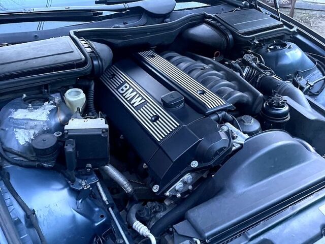 Сірий БМВ 5 Серія, об'ємом двигуна 2.5 л та пробігом 422 тис. км за 4500 $, фото 10 на Automoto.ua