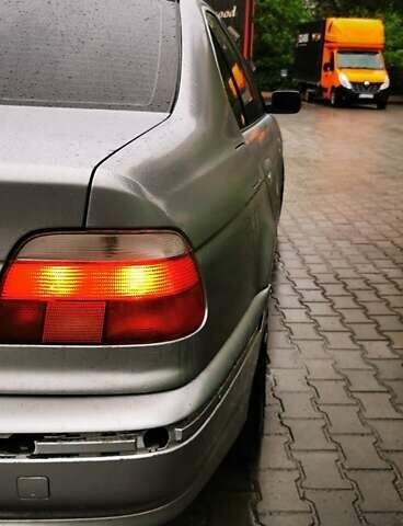 Сірий БМВ 5 Серія, об'ємом двигуна 2.49 л та пробігом 220 тис. км за 5850 $, фото 1 на Automoto.ua